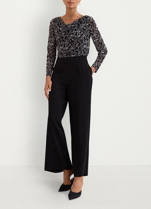 Phase Eight Tammy top met bloemenprint - voorkant 3 zwart