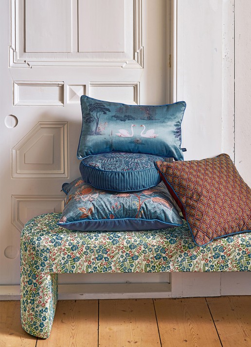 Pip Studio Giyani sierkussen 50 x 50 cm - voorkant 6 blauw