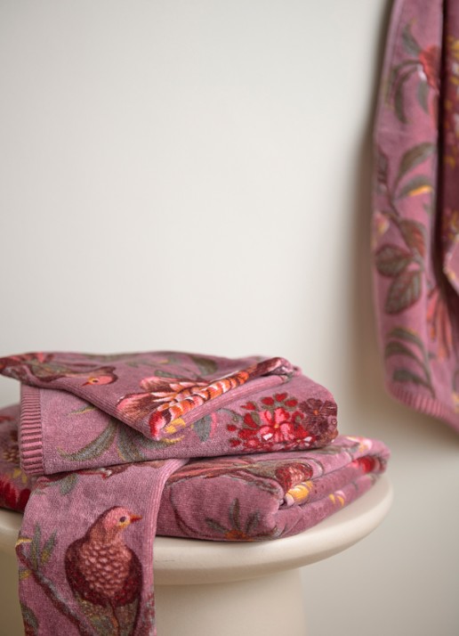 Pip Studio Mauve badhanddoek 30 x 50 cm - voorkant 2 paars