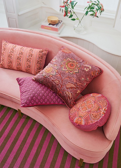Pip Studio Mumbai Morning sierkussen 60 x 60 cm - voorkant 3 roze