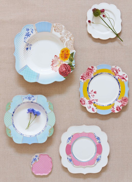 Pip Studio Royal diep bord 23,5 cm - voorkant 3 lichtblauw