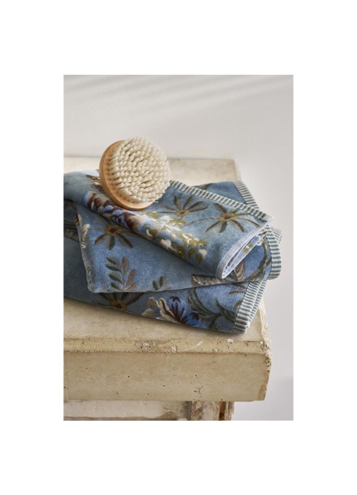 Pip Studio Secret Garden badhanddoek van terry katoen - 400 gr/m2 - 70 x 140 cm - voorkant 2 blauw