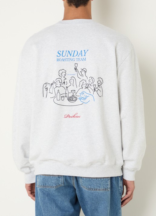 Pockies Sunday Roasting sweater met logo- en backprint