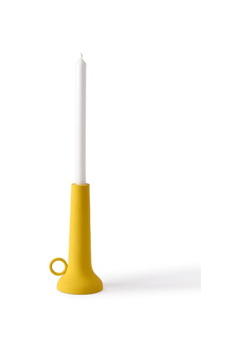 POLSPOTTEN Spartan kandelaar S 22 cm - voorkant 2 geel
