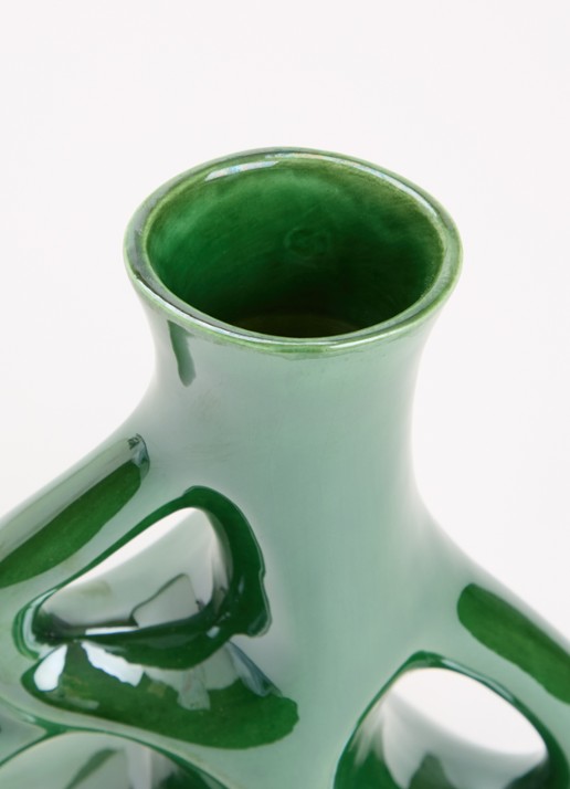 POLSPOTTEN Three Ears Small vaas 21 cm - voorkant 2 groen