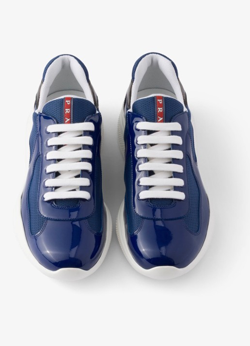 Prada America's Cup sneaker van mesh met details van lakleer - detail donkerblauw