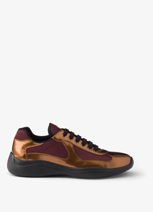Prada America's Cup sneaker van mesh met metallic finish - voorkant goud
