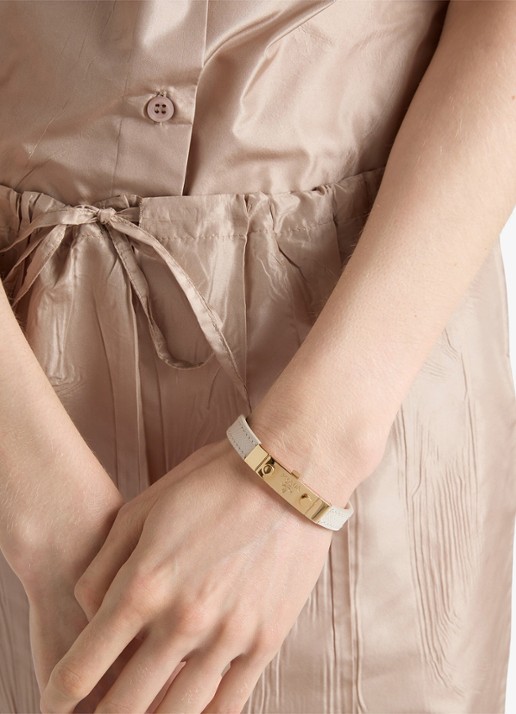 Prada Armband van leer met logo - voorkant 3 gebroken wit
