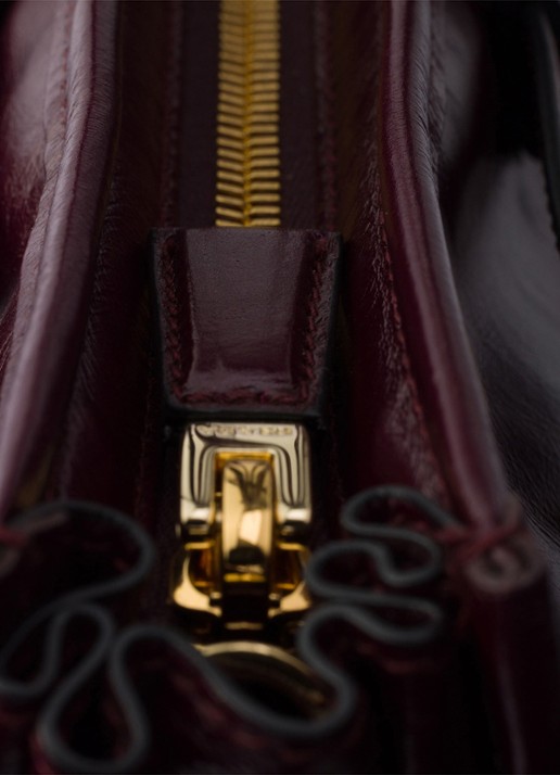 Prada Bonnie Extra-Large schoudertas van kalfsleer - detail 4 bordeauxrood
