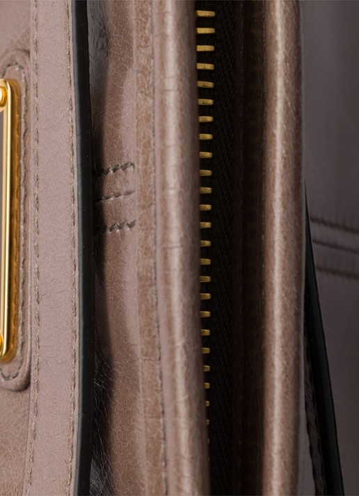Prada Bonnie Large schoudertas van kalfsleer - detail 2 taupe
