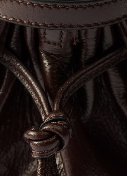 Prada Bonnie Medium schoudertas van kalfsleer - detail 6 donkerbruin