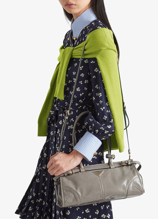 Prada Bonnie Medium schoudertas van kalfsleer - voorkant 7 grijs