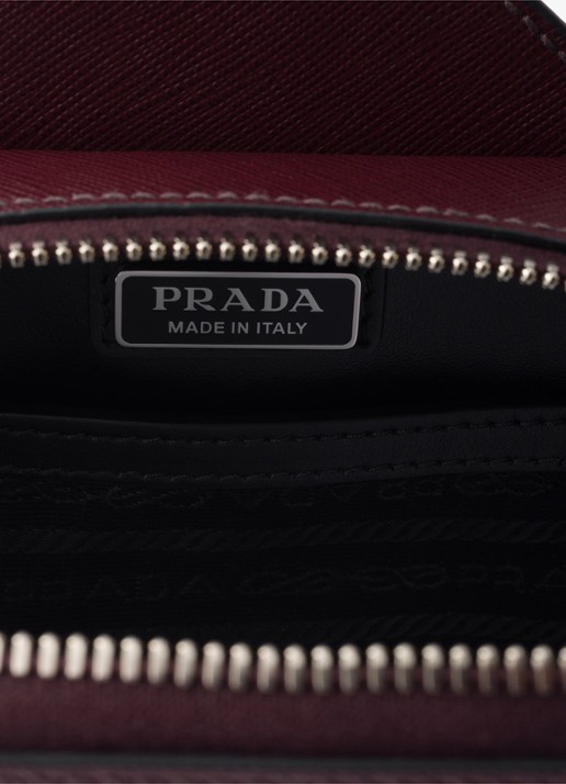 Prada Brique schoudertas van kalfsleer - detail bordeauxrood
