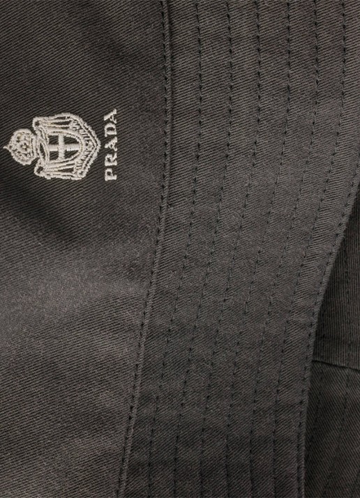 Prada Bucket hoed met logoborduring - detail 2 zwart