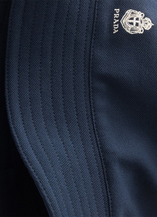 Prada Bucket hoed met logoborduring - detail 3 donkerblauw