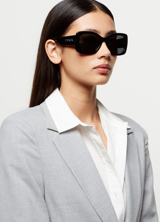 Prada Butterfly zonnebril PRA08S - voorkant 5 zwart
