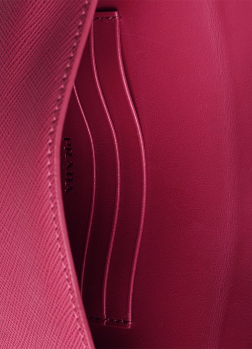 Prada Clutch van kalfsleer - detail 2 donkerroze