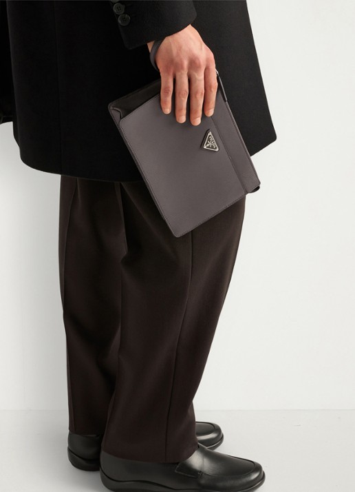 Prada Clutch van kalfsleer - detail 2 donkergrijs