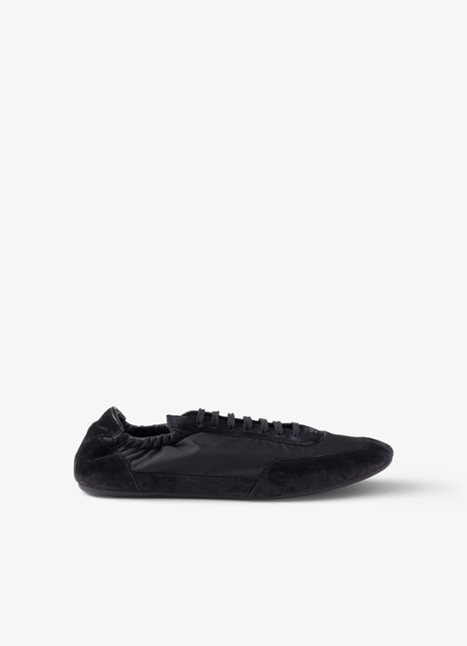 Prada Collapse Re-Nylon sneaker met suède details - voorkant 3 zwart