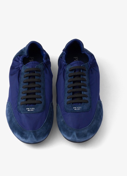 Prada Collapse Re-Nylon sneaker met suède details - detail donkerblauw