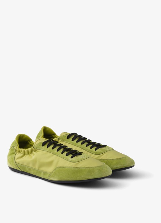 Prada Collapse Re-Nylon sneaker met suède details