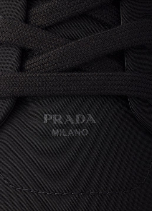 Prada Court Re-Nylon sneaker met logo - detail 3 zwart