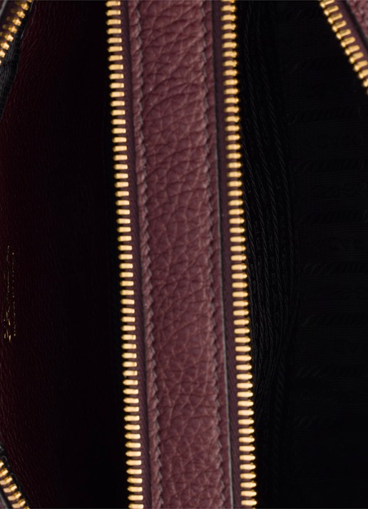 Prada Crossbodytas van leer - detail 3 bordeauxrood