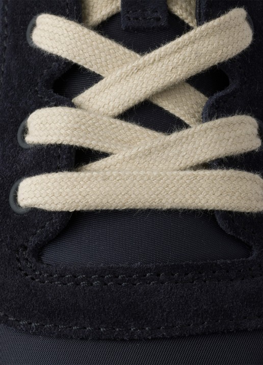 Prada Downtown Re-Nylon sneaker met suède details - detail 2 donkerblauw
