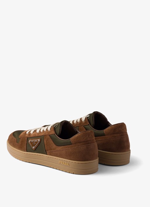 Prada Downtown Re-Nylon sneaker met suède details - achterkant bruin