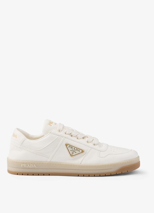 Prada Downtown sneaker van leer  - voorkant 4 gebroken wit