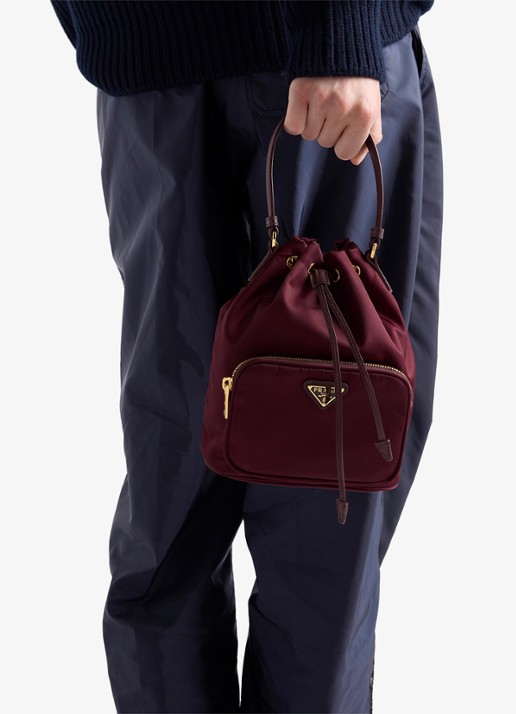 Prada Duet Re-Nylon handtas met leren details - voorkant 2 bordeauxrood