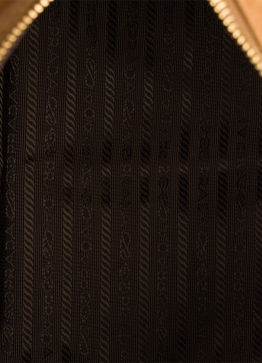 Prada Explore Large schoudertas van lamssuède - detail 6 bruin