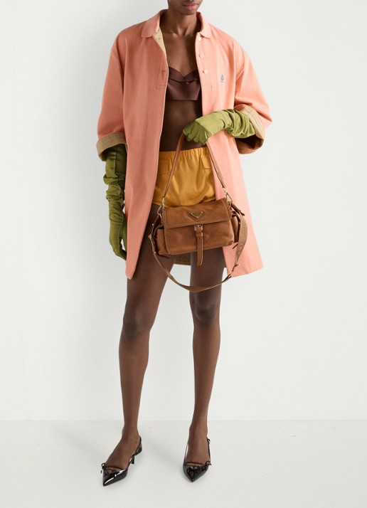 Prada Explore Medium schoudertas van lamsleer - detail 7 camel
