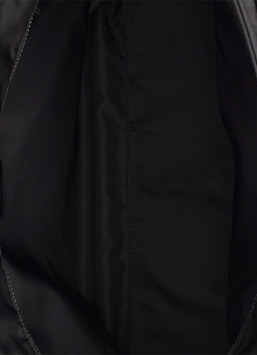 Prada Explore Re-Nylon schoudertas met leren details - detail 2 zwart