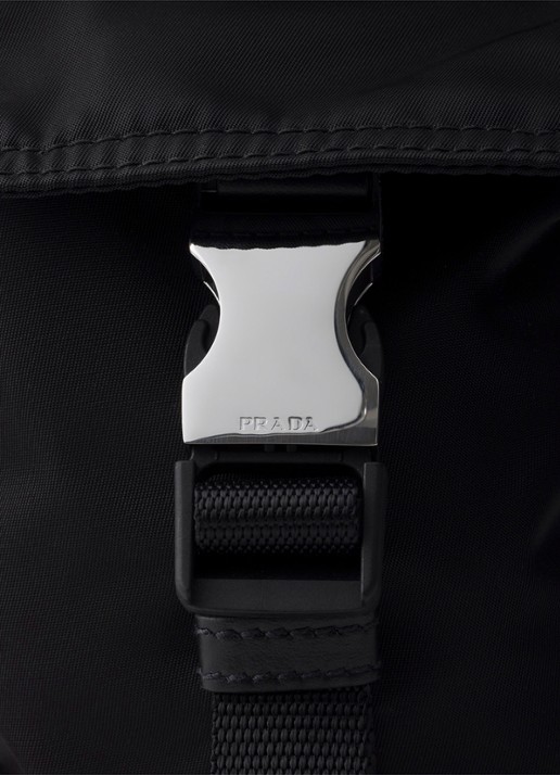 Prada Explore Re-Nylon schoudertas met leren details - detail 4 zwart