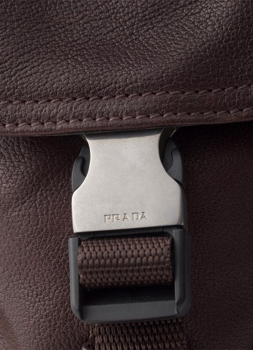 Prada Explore schoudertas van leer - detail 5 bruin