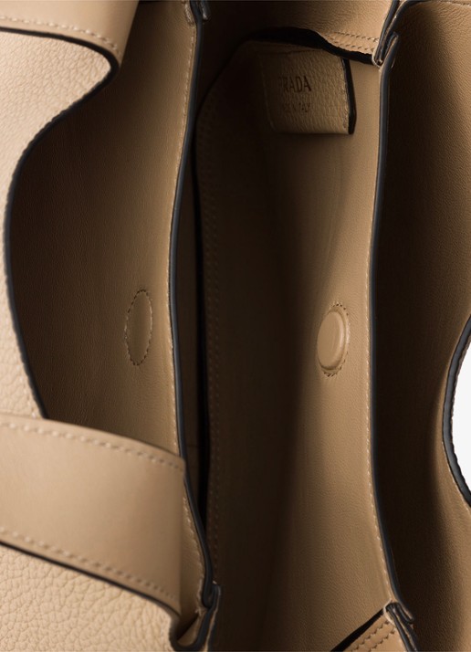 Prada Handtas van leer met logo - detail 3 beige