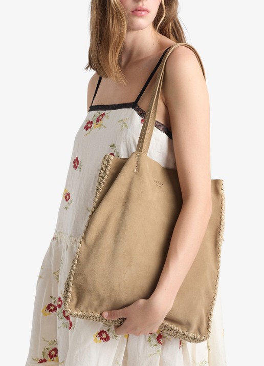 Prada Large shopper van kalfssuède met crochet details - voorkant 6 beige