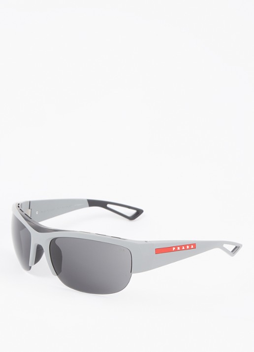 Prada Linea Rossa Retro zonnebril PSA01S