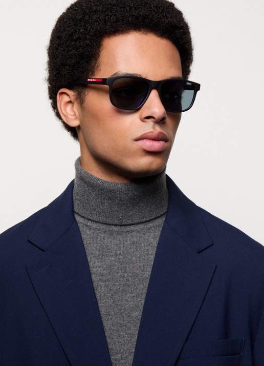 Prada Linea Rossa Wayfarer zonnebril PR06YS - voorkant 2 zwart
