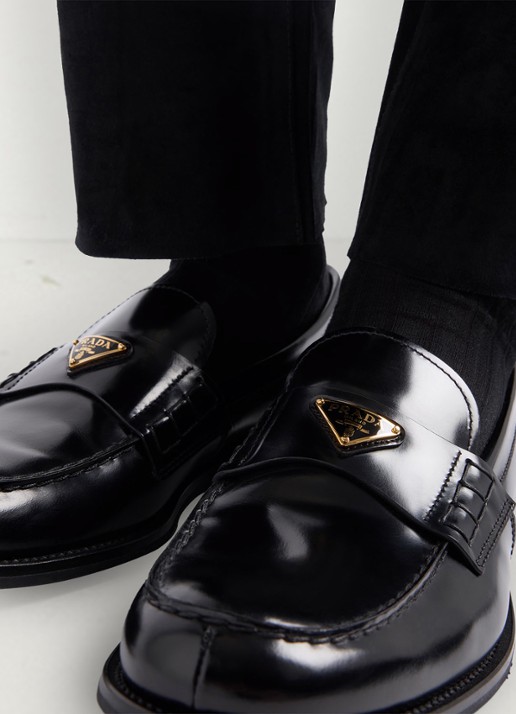 Prada Loafer van kalfsleer met logo - detail 3 zwart