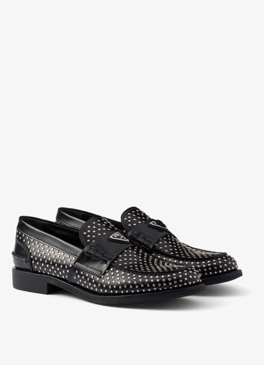 Prada Loafer van kalfsleer met studs
