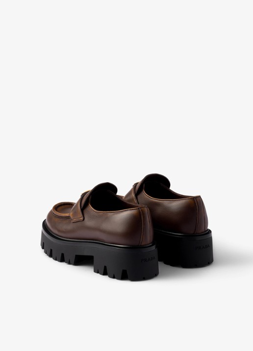 Prada Loafer van kalfsleer - achterkant bruin