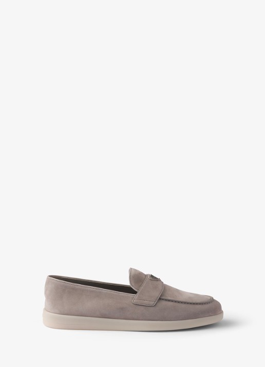 Prada Loafer van kalfssuède