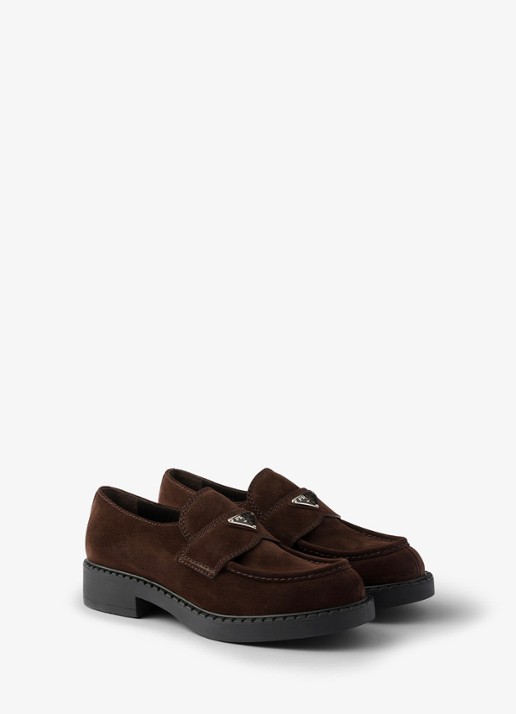 Prada Loafer van suède met logo - voorkant 2 donkerbruin