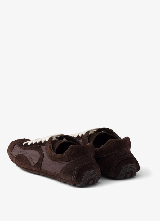 Prada Montecarlo Re-Edition 2005 Re-Nylon sneaker met kalfssuède details - achterkant 6 donkerbruin
