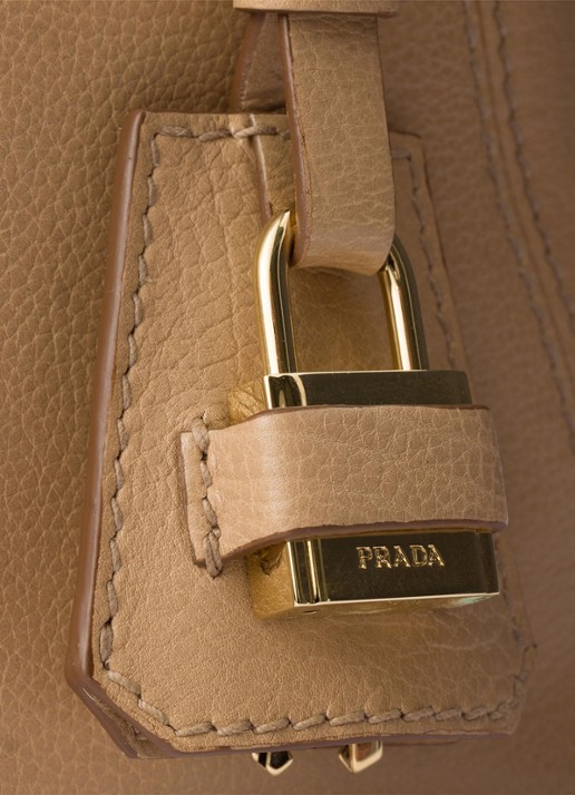 Prada Ouvert Large schoudertas van kalfsleer - detail 2 beige