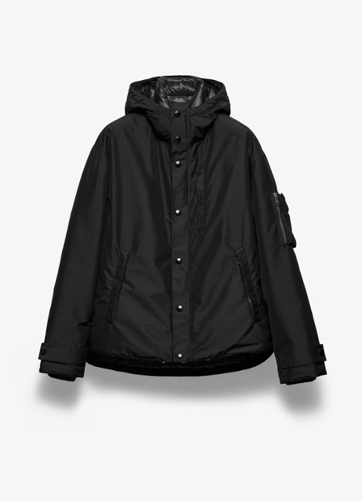 Prada Oversized gewatteerde jas met donsvulling en ritszakken - voorkant zwart