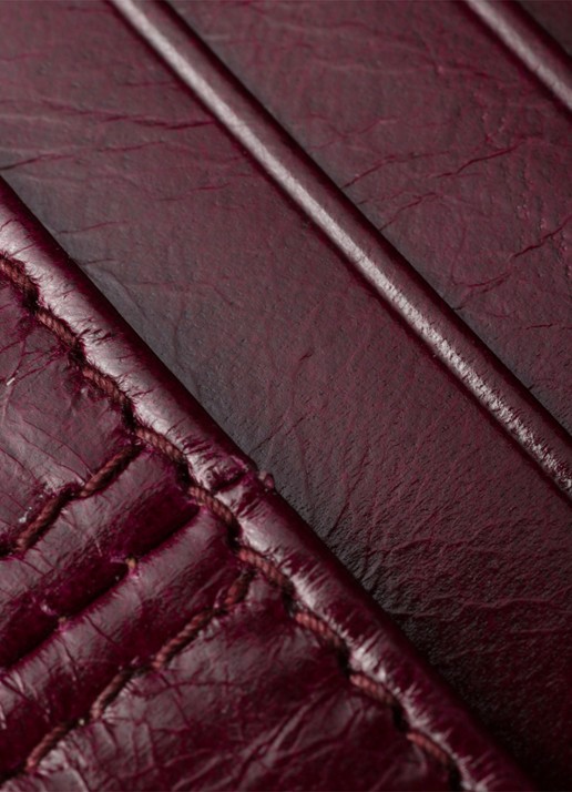 Prada Pasjeshouder van kalfsleer met logo - detail 2 bordeauxrood