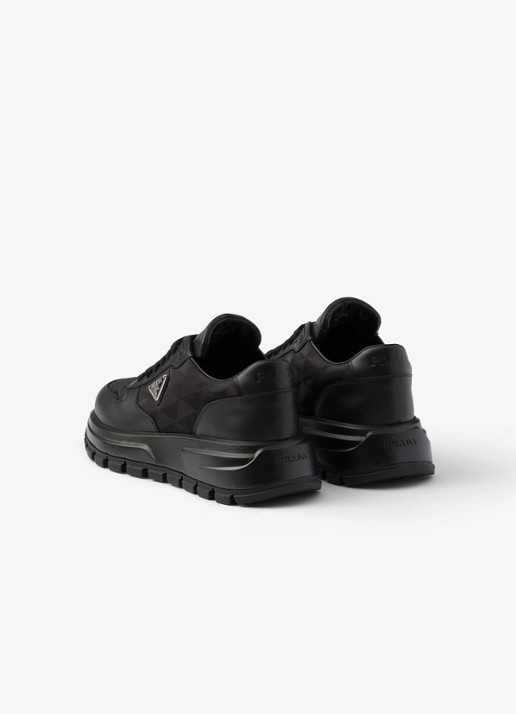 Prada Prax 01 Re-Nylon sneaker met leren details - detail 2 zwart